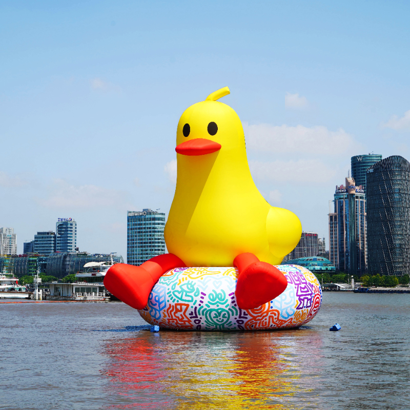 Shanghai Huangpu River Art Duck